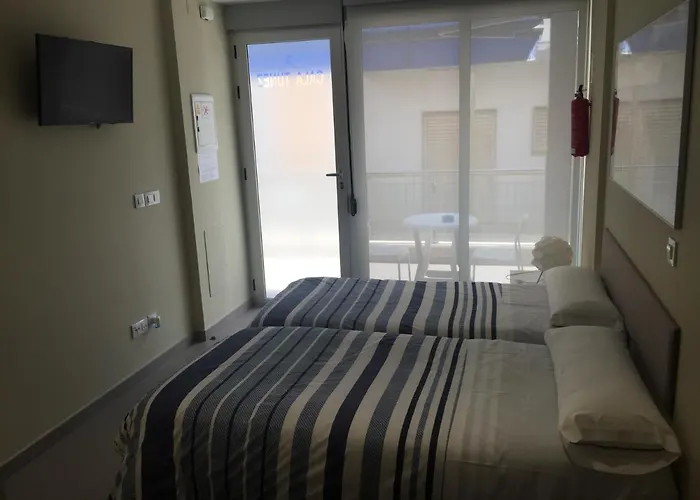 Apartamentos Turisticos Maria Guerrero