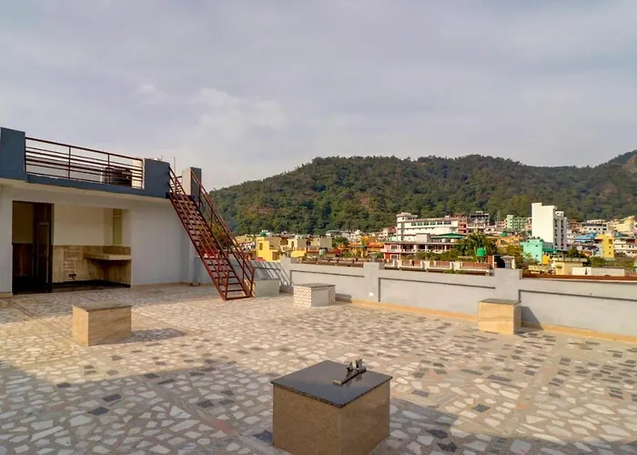 Itsy Hotels Nv, Tapovan