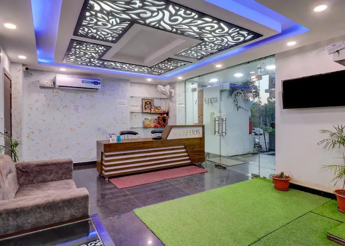 Itsy Hotels Nv, Tapovan