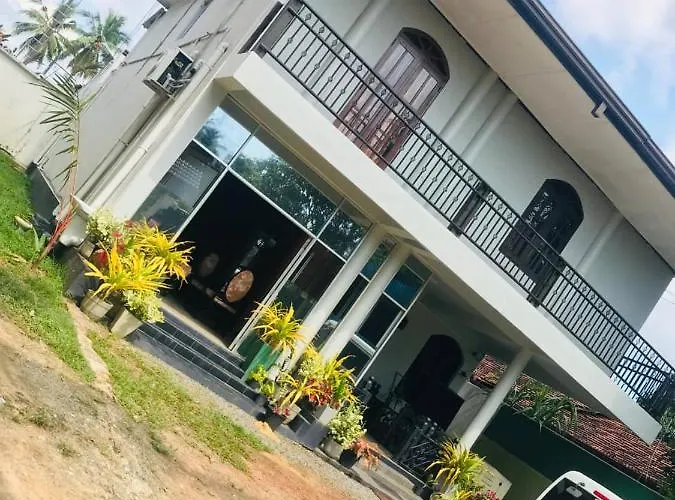 Araliya Hotel