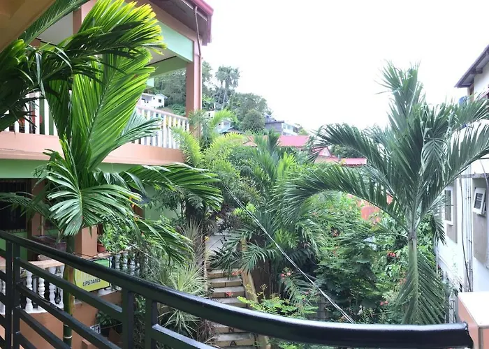 Reynaldo'S Upstairs