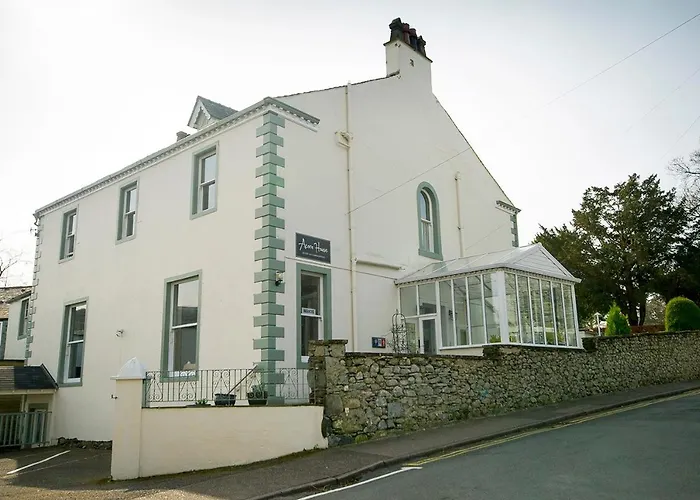 Pension Guide Acorn House