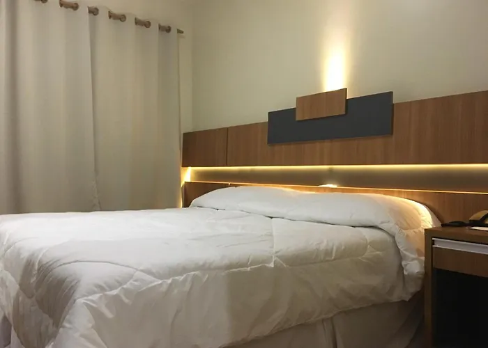 Hotel Aero Park E Estacionamento