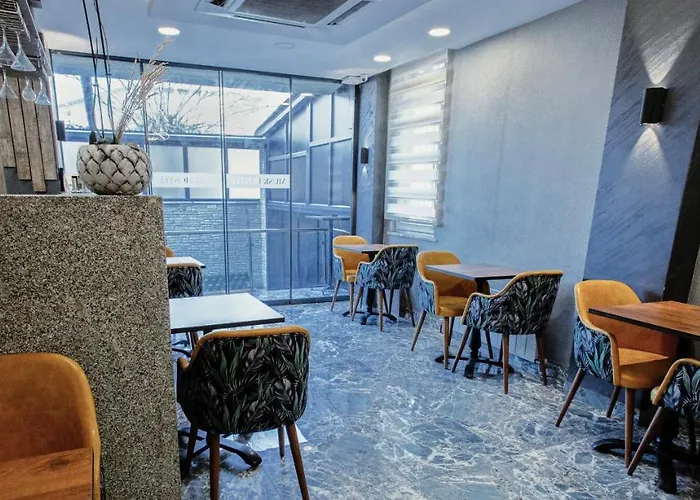 Hostel: Musk24H