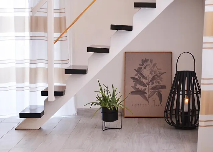  Court Suites & Spa