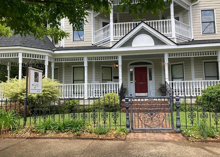 1425 Inn