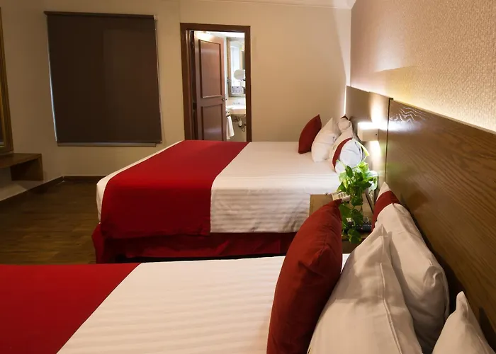 Hotel céntrico: Del Marques Hotel And Suites