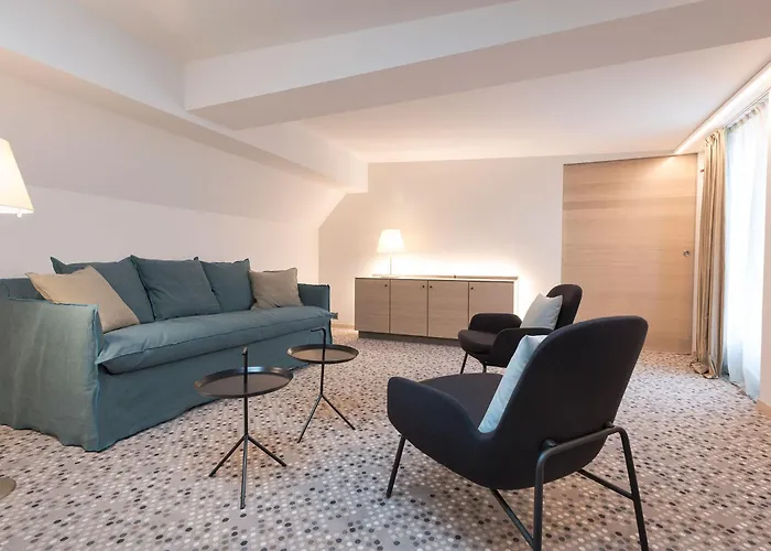 Boutique hotel only: Hotel Savoy