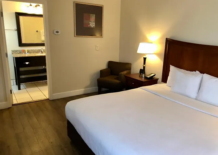 Blu Pacific Hotel