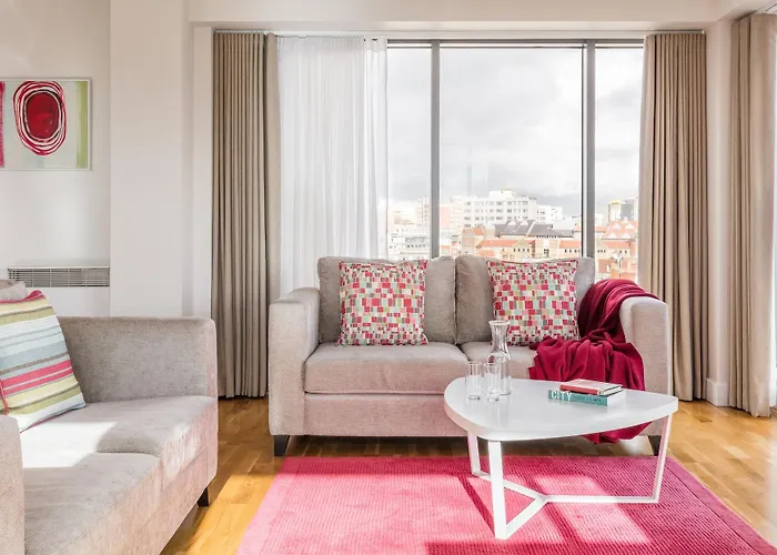 Hotel near College: Saco Bristol - Broad Quay