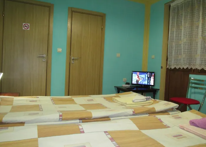 Pri Orehite Guesthouse