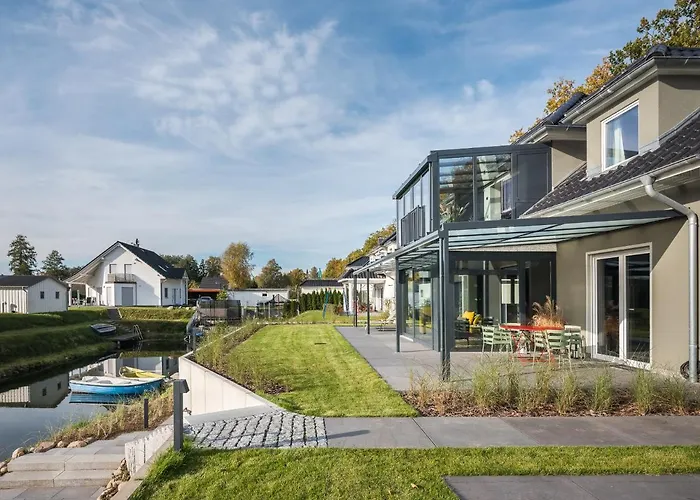 Luxus Ferienhaus für 8 Personen am See inkl. Boot