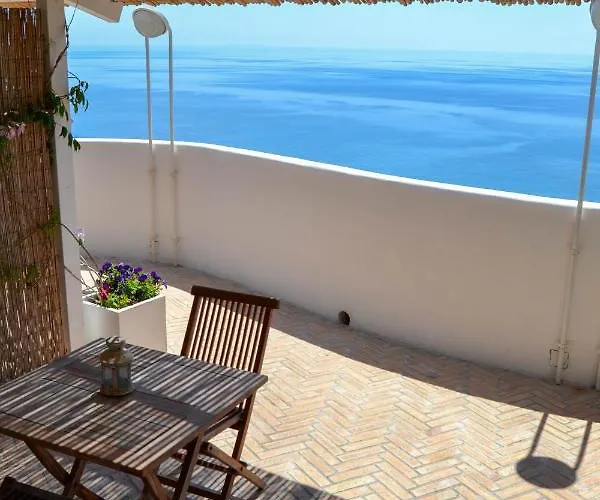 Hotel adatto agli animali: Maridea - Cave Suites Ponza