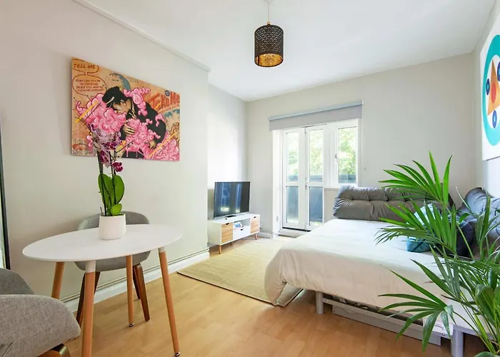 One Bedroom Apartment