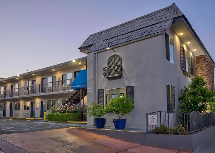 Motel 6 Gardena