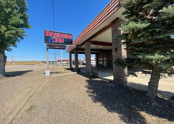 Riverside Inn