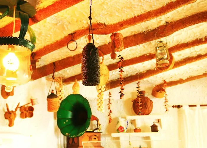 Villa Columbus Rooms And Restaurant
