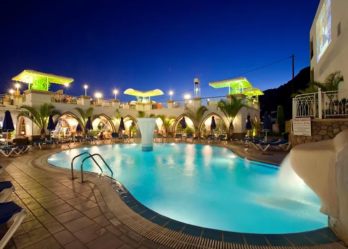 Pefkos Beach Studios & Apartments