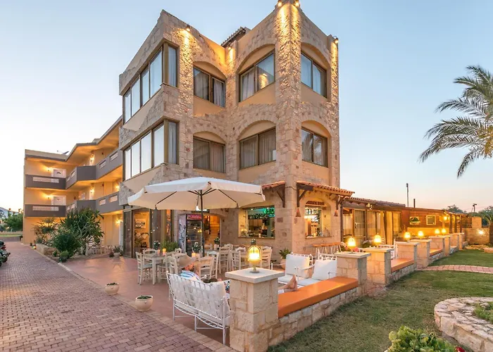 Danelis Studios & Apartments