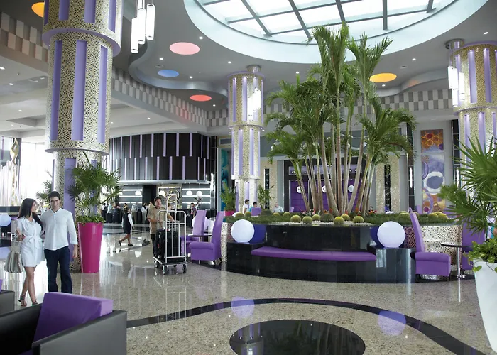 Beach Hotels Riu Palace Peninsula