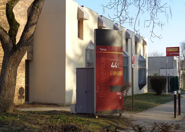 Animaux admis Initial By Balladins Torcy / Marne-La-Vallee