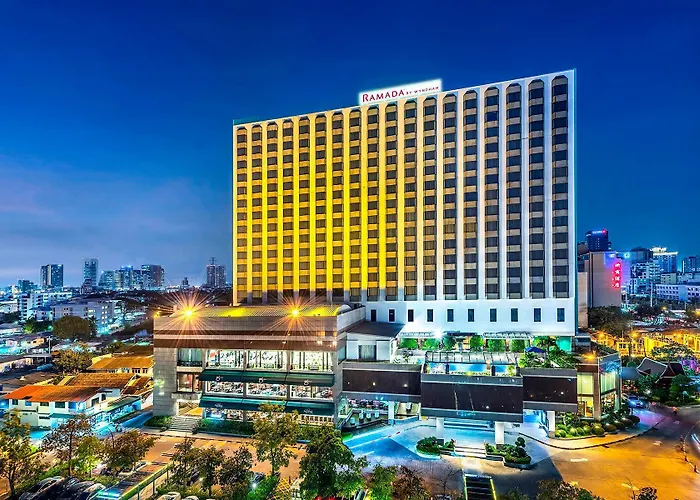 Beach Hotels Ramada By Wyndham Bangkok Chaophya Park