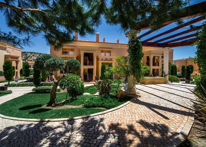 Baia Da Luz Resort