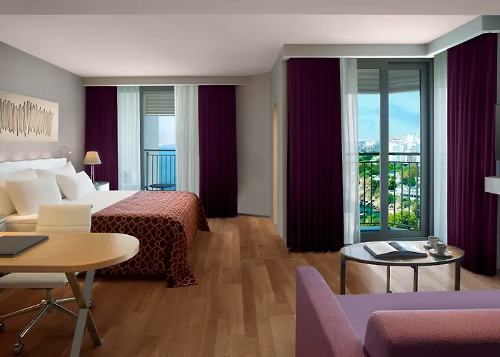 Beach hotel: Akra Antalya