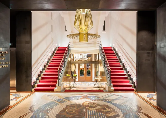 Luxe hotel: MOSAIC HOUSE Design Hotel