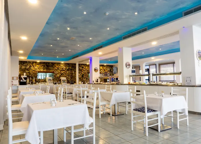 3-Sterne-Hotel: Anonymous Beach Hotel (Adults Only)