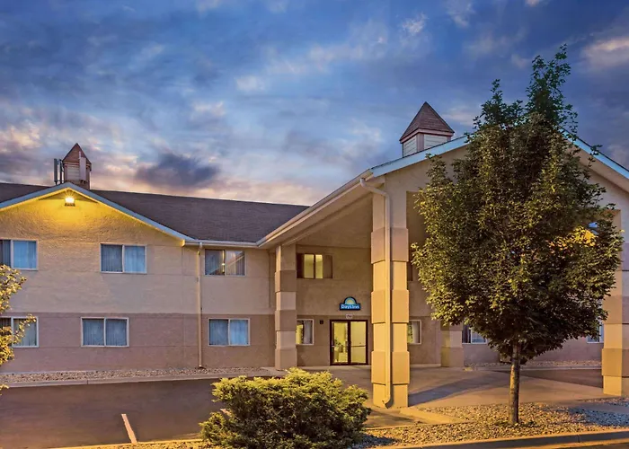 Days Inn By Wyndham Airport