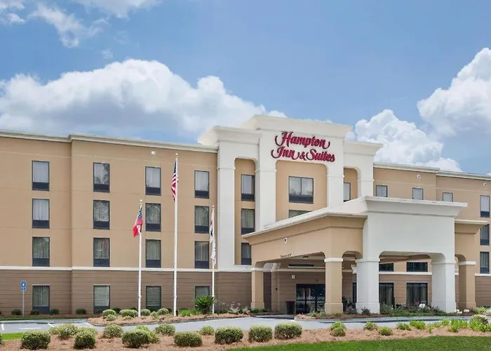 Hotels with tennis Hampton Inn & Suites Savannah-Airport
