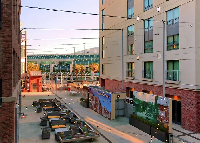 Hilton Gaslamp Quarter