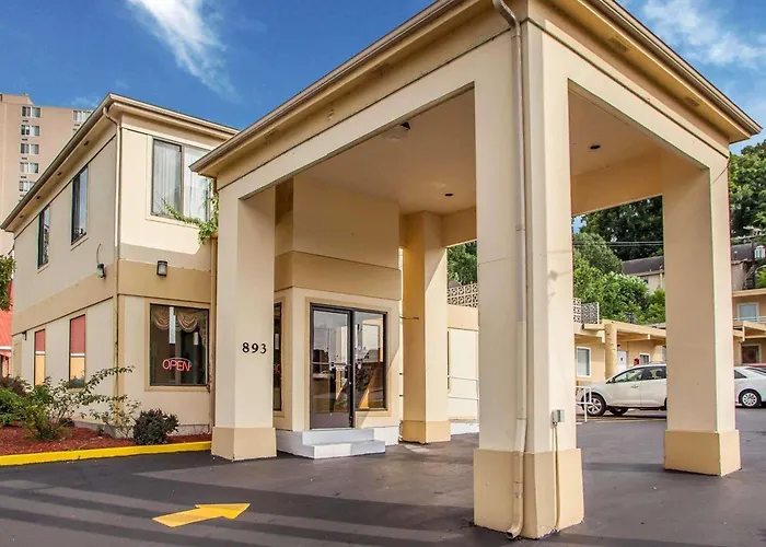 Rodeway Inn Airport