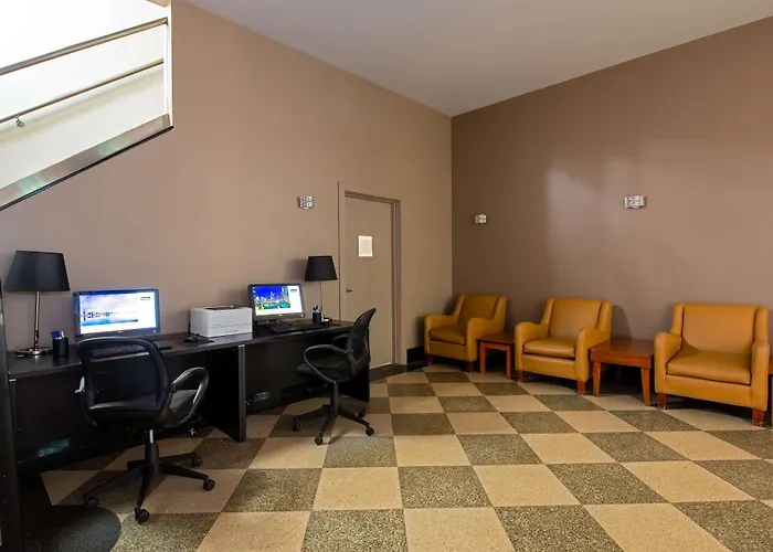 Travelodge By Wyndham Downtown Chicago