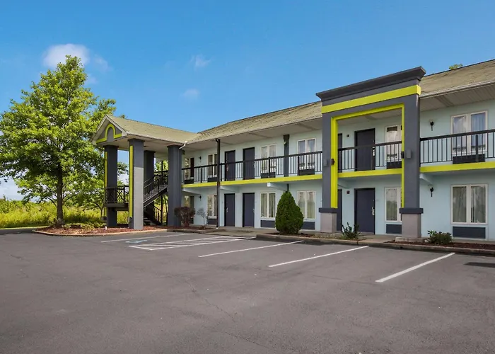 Beach hotel: Quality Inn London North