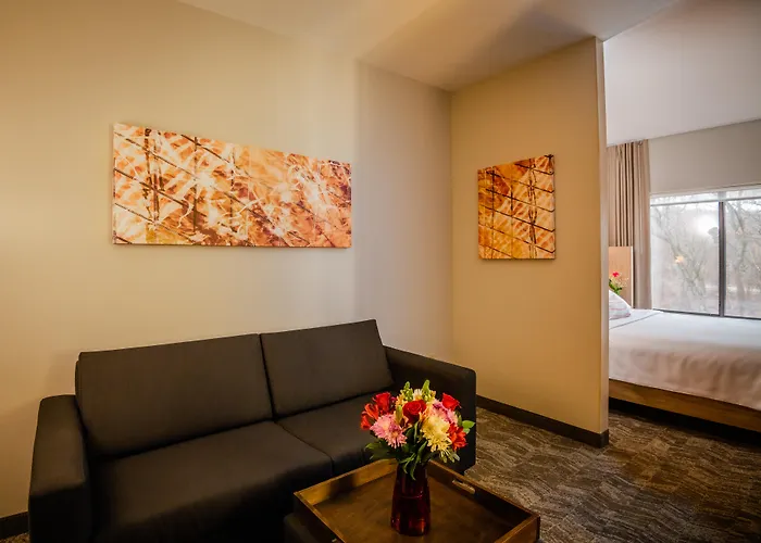 Hotel with Tennis: Springhill Suites By Marriott Tarrytown Westchester County