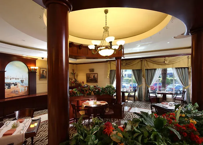 Dog friendly hotels Knight Castle