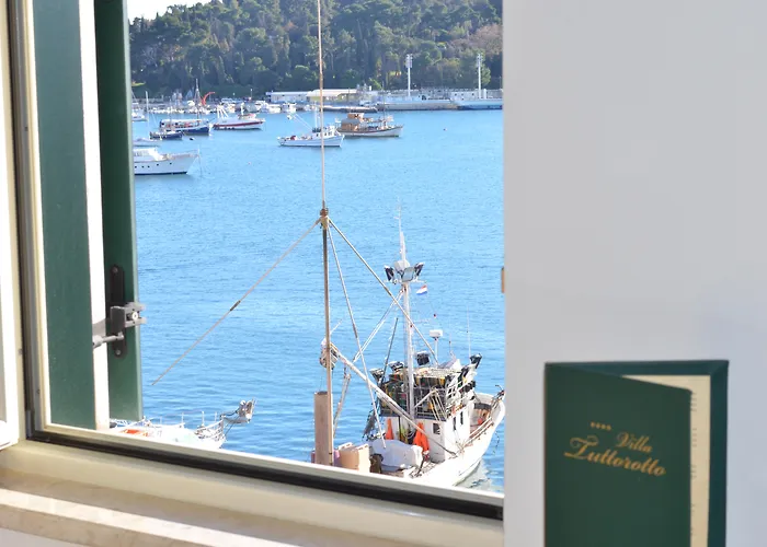 Hotels with a view Villa Tuttorotto