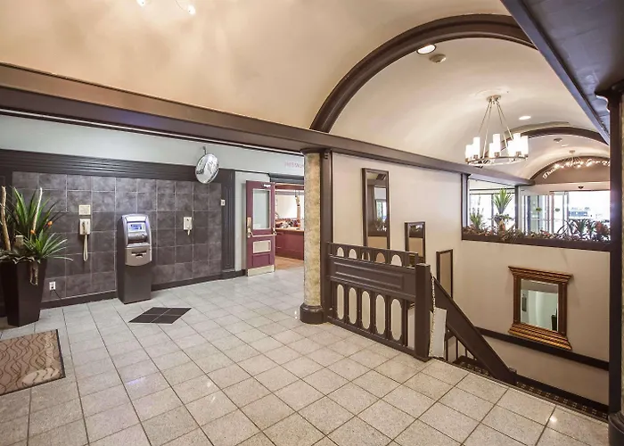 Сity center hotels Comfort Inn & Suites