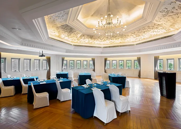 Hong Qiao State Guest House