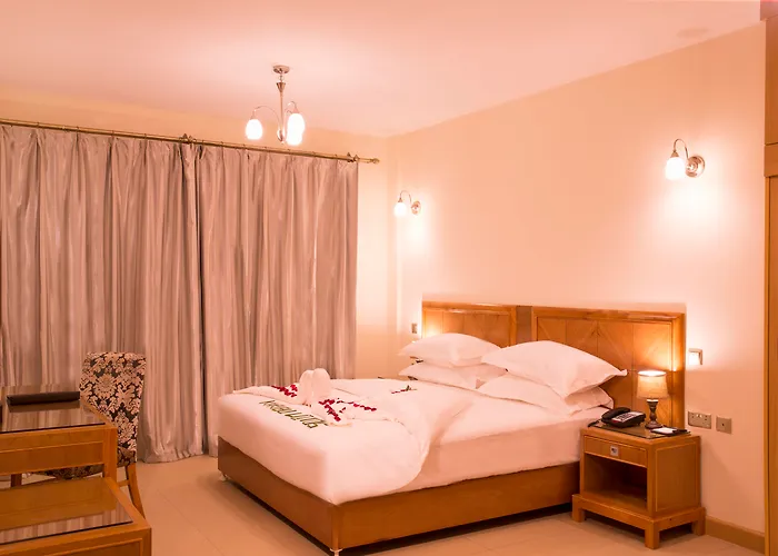 Lotos Inn & Suites -, Westlands
