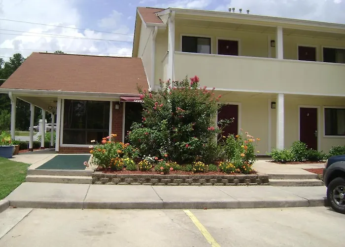 Rodeway Inn & Suites Hephzibah