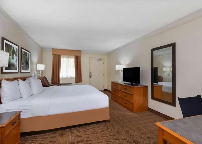 La Quinta East Deerfield Beach - Boca Raton