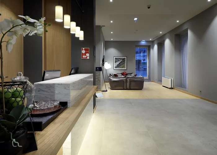 Hotel with Tennis: Eurostars Porto Centro