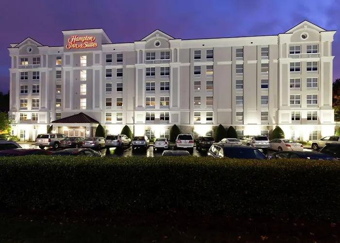 Сity center hotels Hampton Inn & Suites Raleigh Cary Lenovo Center