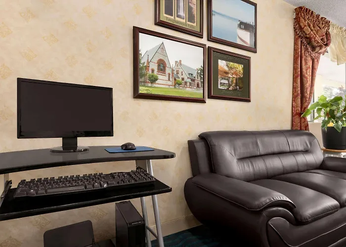 Days Inn By Wyndham Auburn/Finger Lakes Region