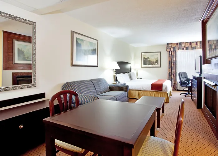 Golf hotel: Holiday Inn Express - Chester By Ihg