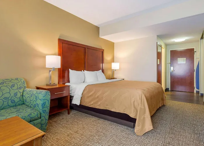 Resorts Guide Quality Inn & Suites Olde Town
