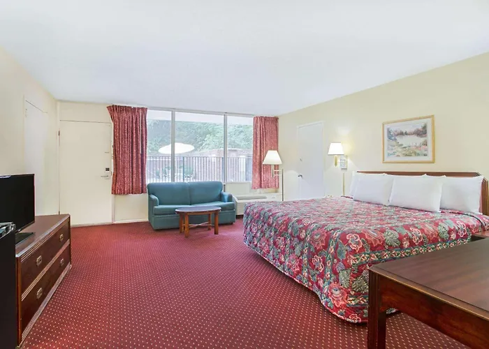 Bristol Parkway Inn